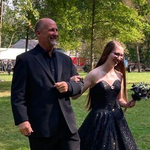 Meet your Posher, Rowena